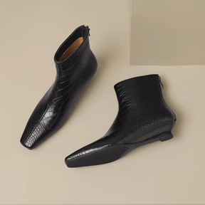 Bota Feminina de Couro Holly