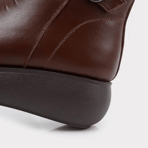 Bota Feminina de Couro Impermeável Bessie