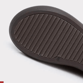 Bota Feminina de Couro Impermeável Bessie