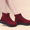 Bota Feminina de Couro Impermeável Slip