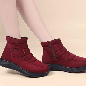 Bota Feminina de Couro Impermeável Slip
