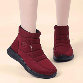 Bota Feminina de Couro Impermeável Slip