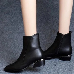 Bota Feminina de Couro Inverno Cano Baixo