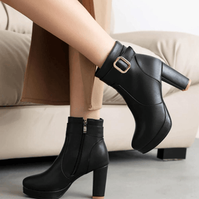 Bota Feminina de Couro Kayla
