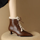 Bota Feminina de Couro Kendall