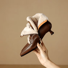 Bota Feminina de Couro Kendall