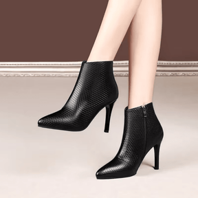 Bota Feminina de Couro Lady Fashion