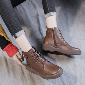 Bota Feminina de Couro Laurie