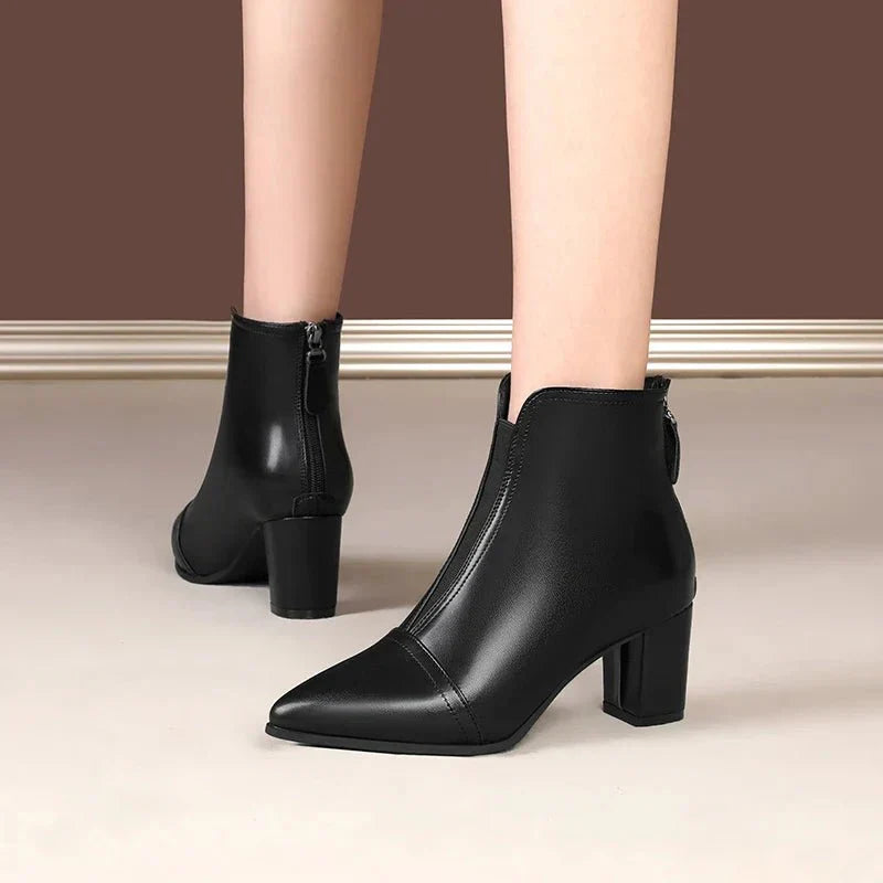 Bota Feminina de Couro LeatherTrim