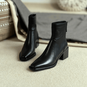 Bota de Couro Feminina Kabani Salto Alto Chelsea