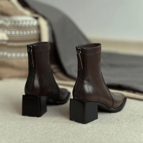 Bota de Couro Feminina Kabani Salto Alto Chelsea