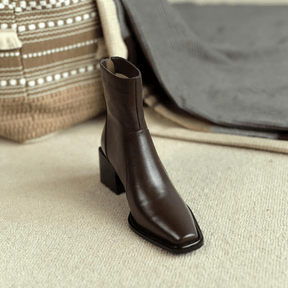 Bota de Couro Feminina Kabani Salto Alto Chelsea