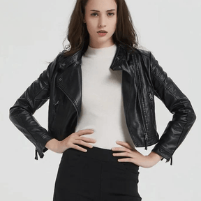 Jaqueta Feminina de Couro Preta Slim