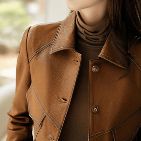 Jaqueta Feminina de Couro Slim Fit