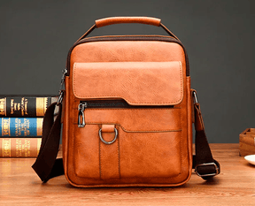 Mochila de Ombro em Couro Genuino - CouroPremium Bag