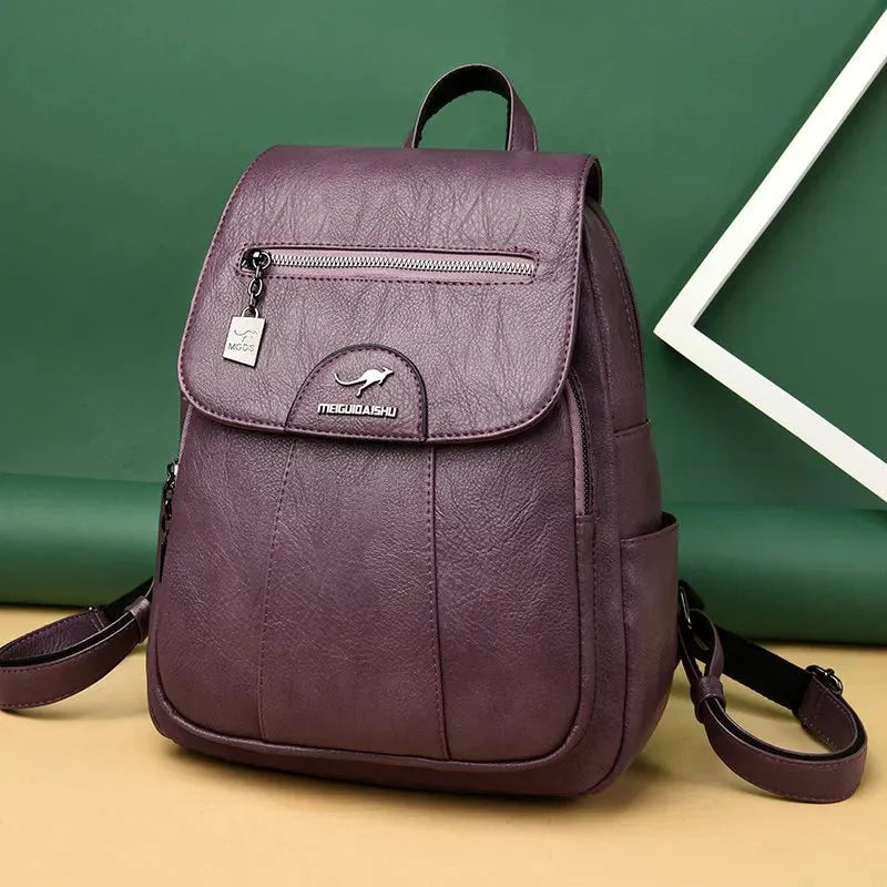 Mochila em Couro Genuino - Meigue Bag